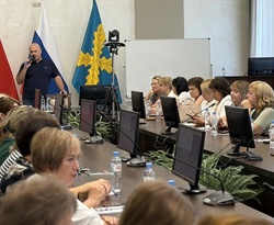 Более 300 наблюдателей на этой неделе обучили члены Общественного штаба по выборам